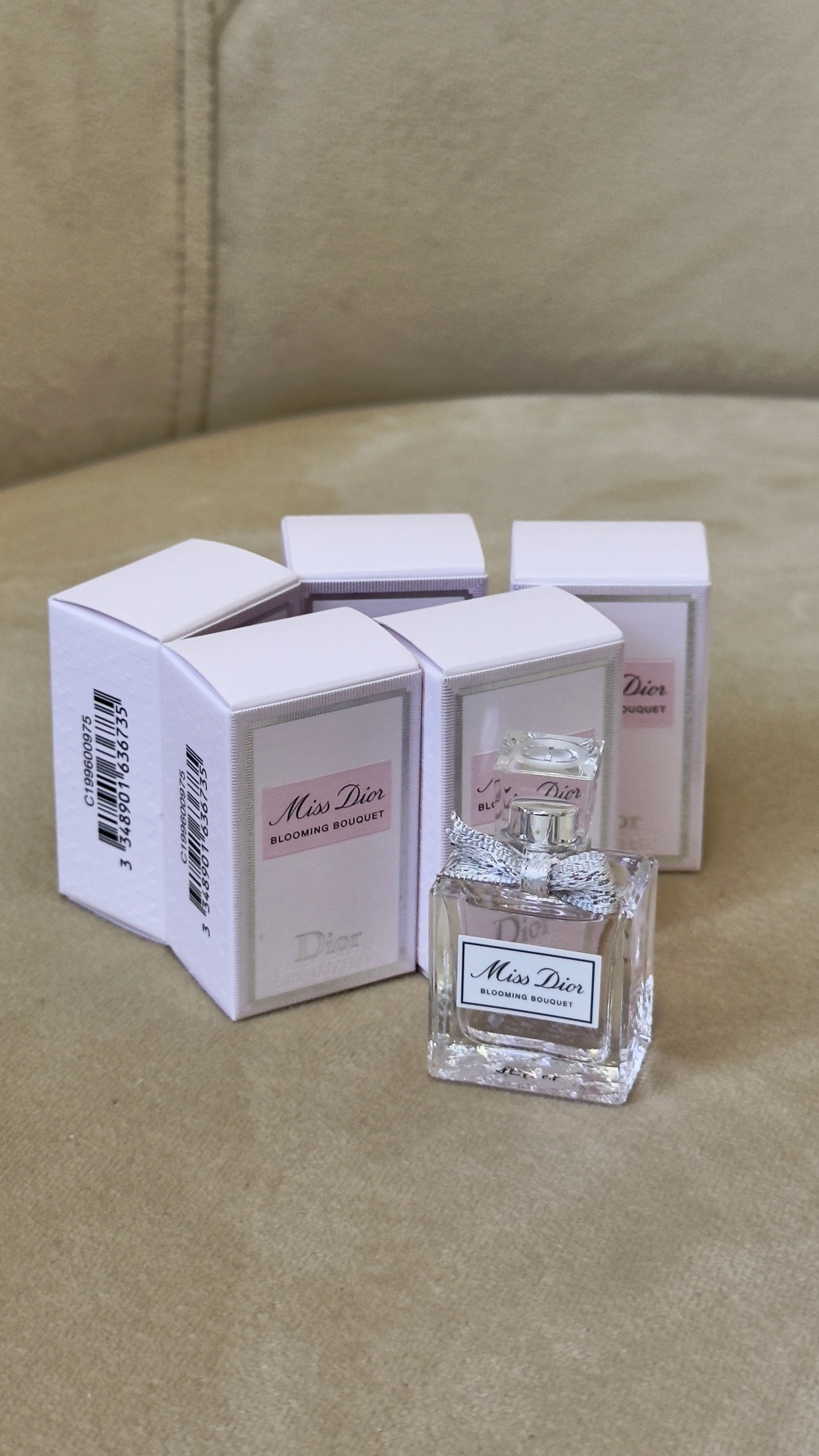 Mini Miss Dior Blooming Bouquet