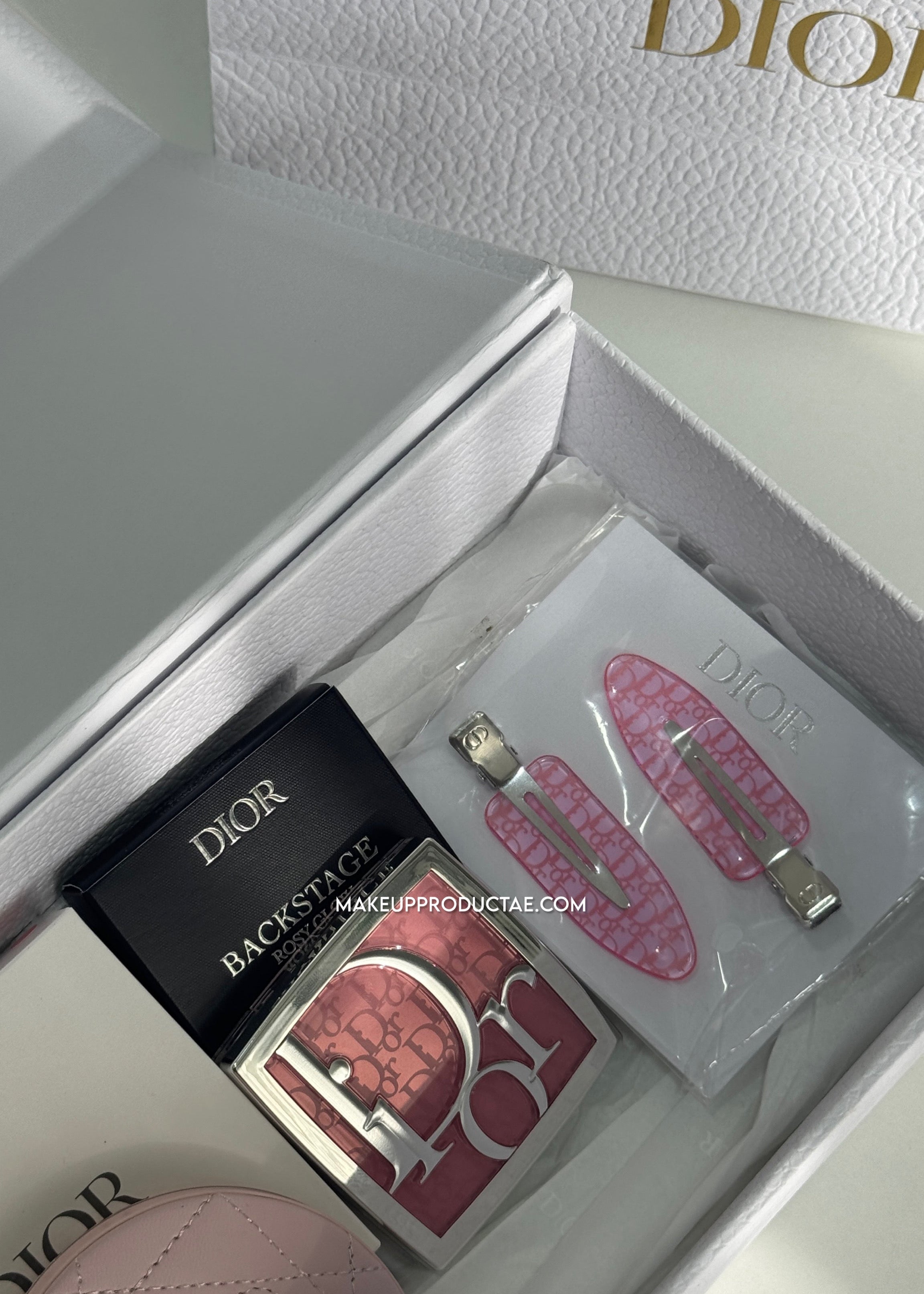 Rosy Gift Box
