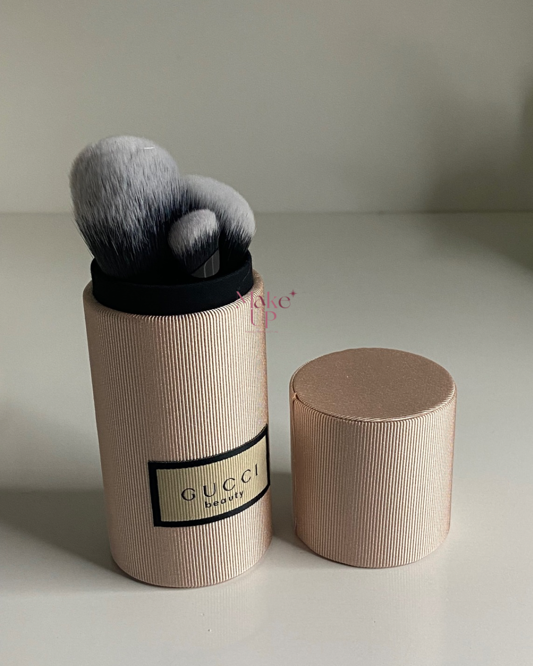 Gucci Brush Holder & Makeup Brush Set