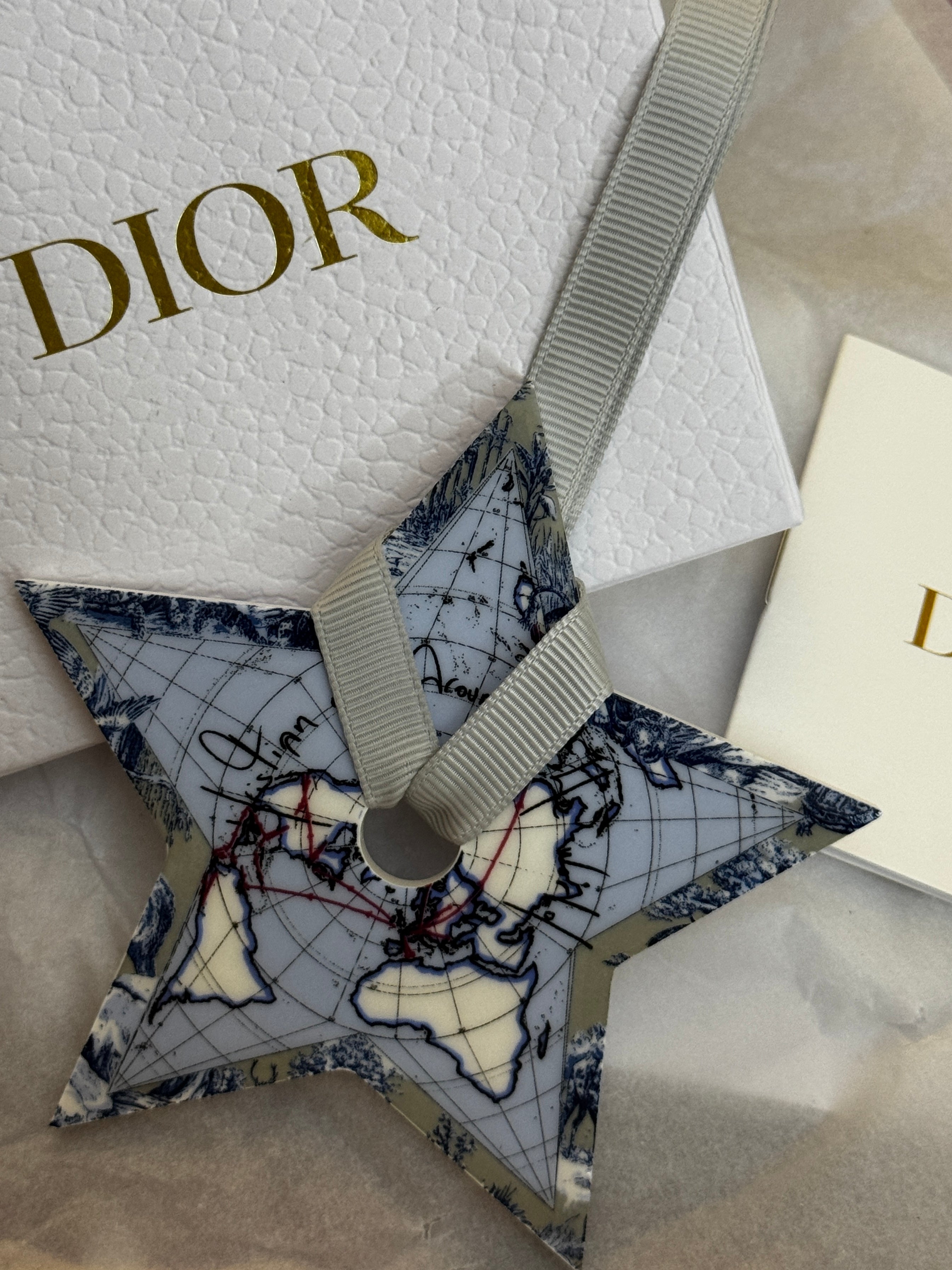 Ceramic Star Around The World