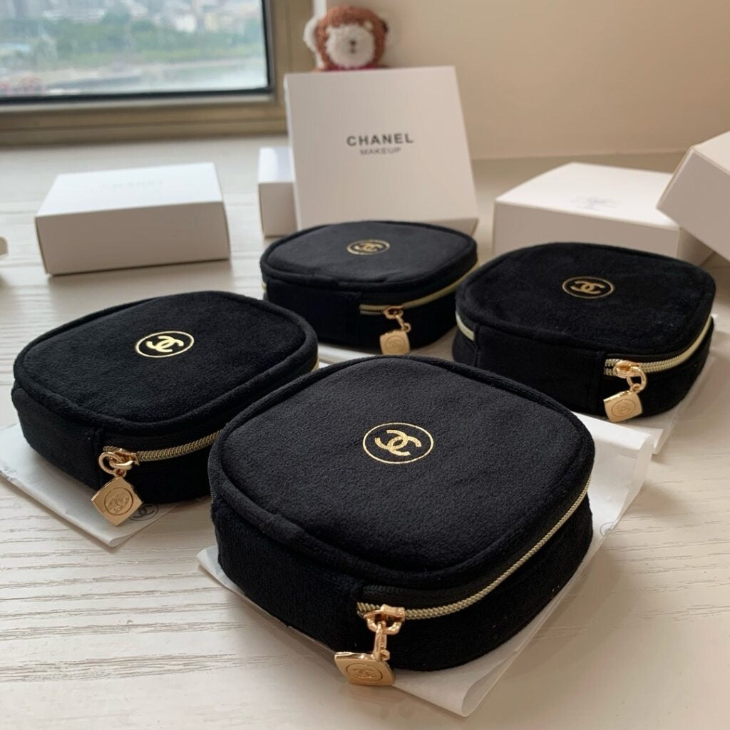Chanel Black Velvet (S Size) Makeup Mirror pouch