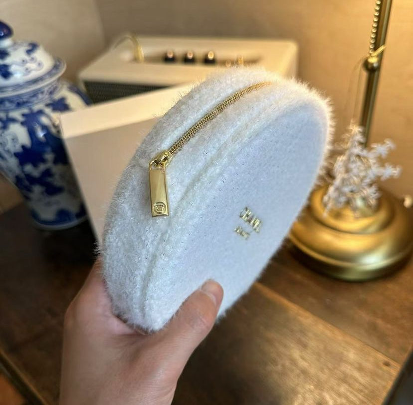 Chanel Holiday online Beauty Pouch