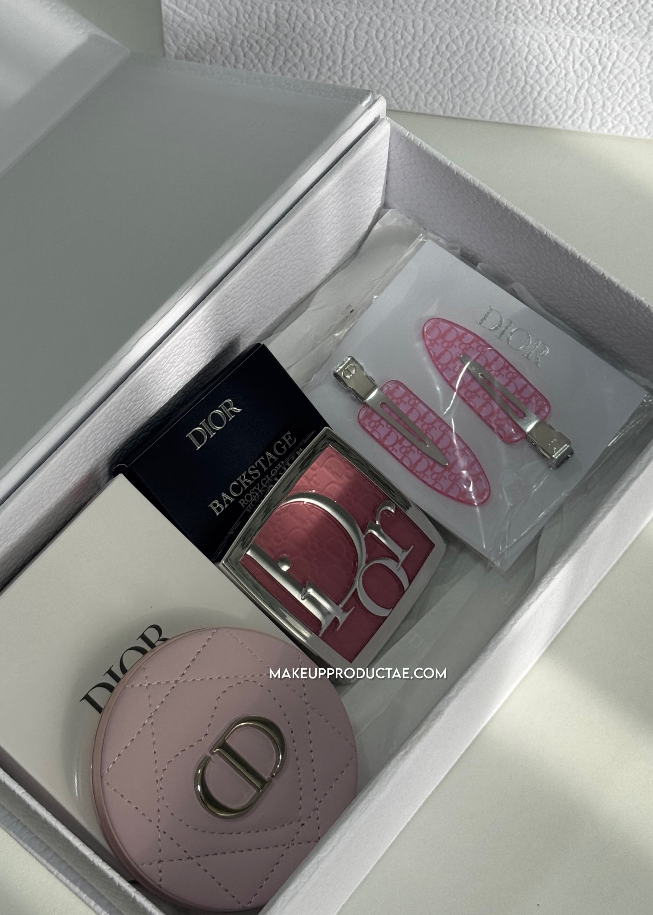 Rosy Gift Box