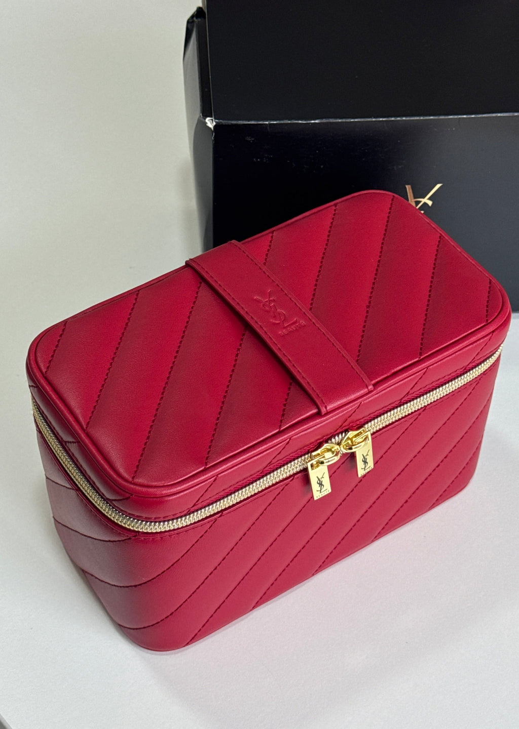 Vanity Red Makeup Case With Mirror