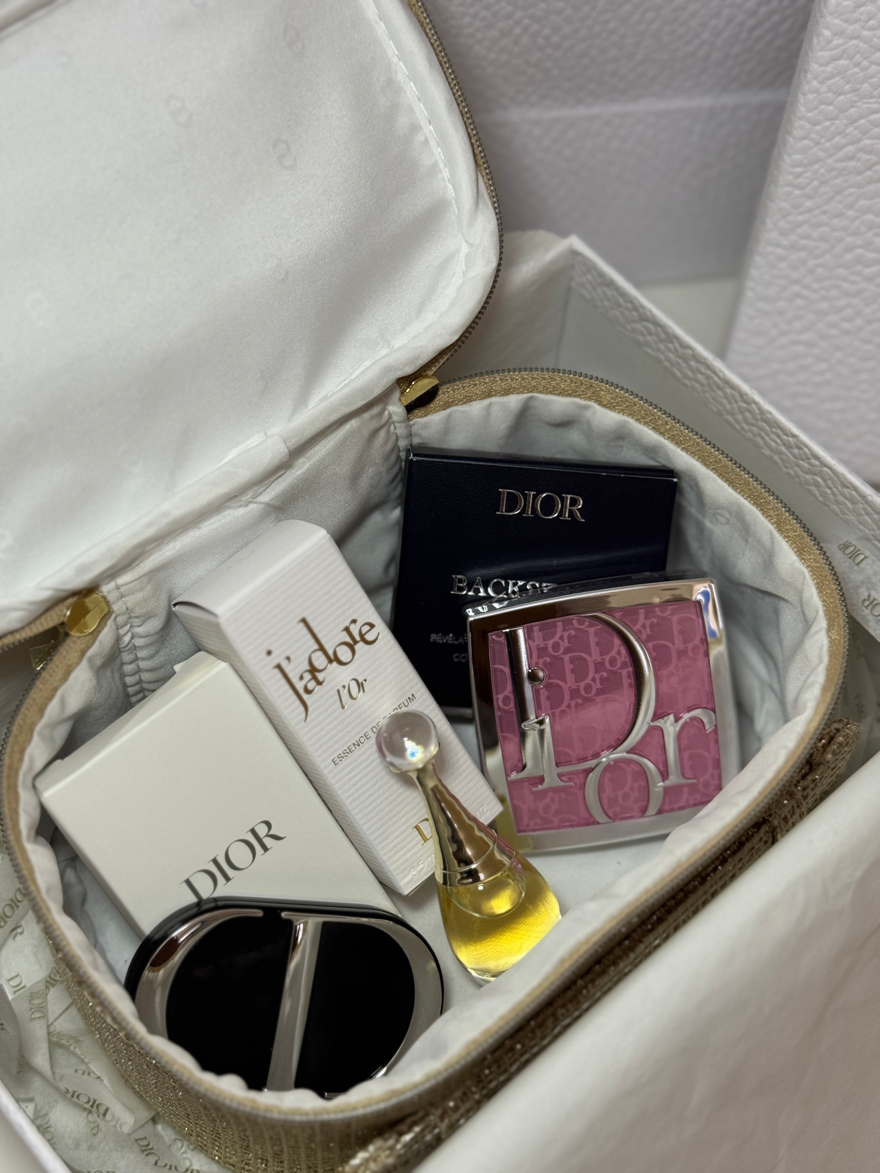 Golden Vanity Set – Limited Edition Gift Box