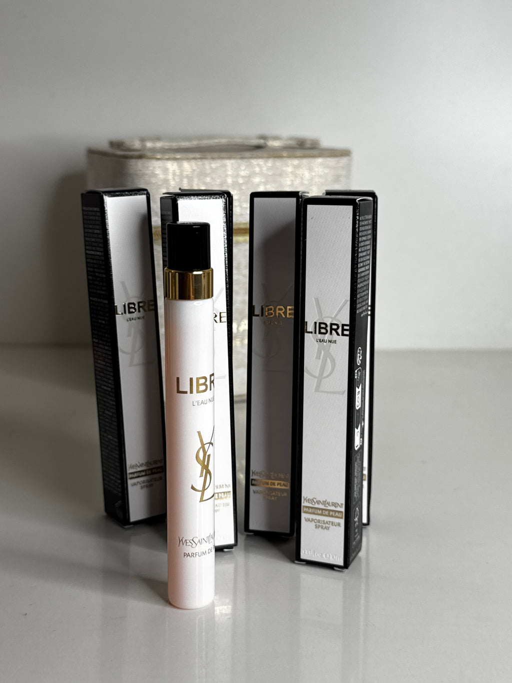 عطر ليبر لو نيي من إيف سان لوران