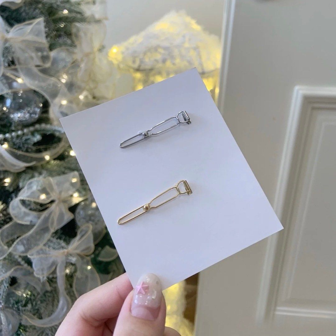 Gold and Silver Star Hair Clips 2025