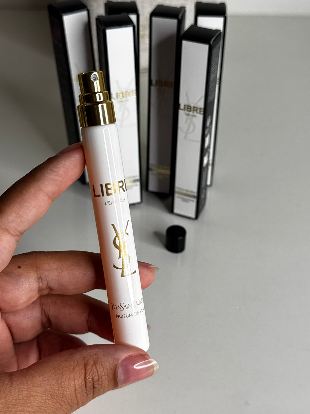 عطر ليبر لو نيي من إيف سان لوران