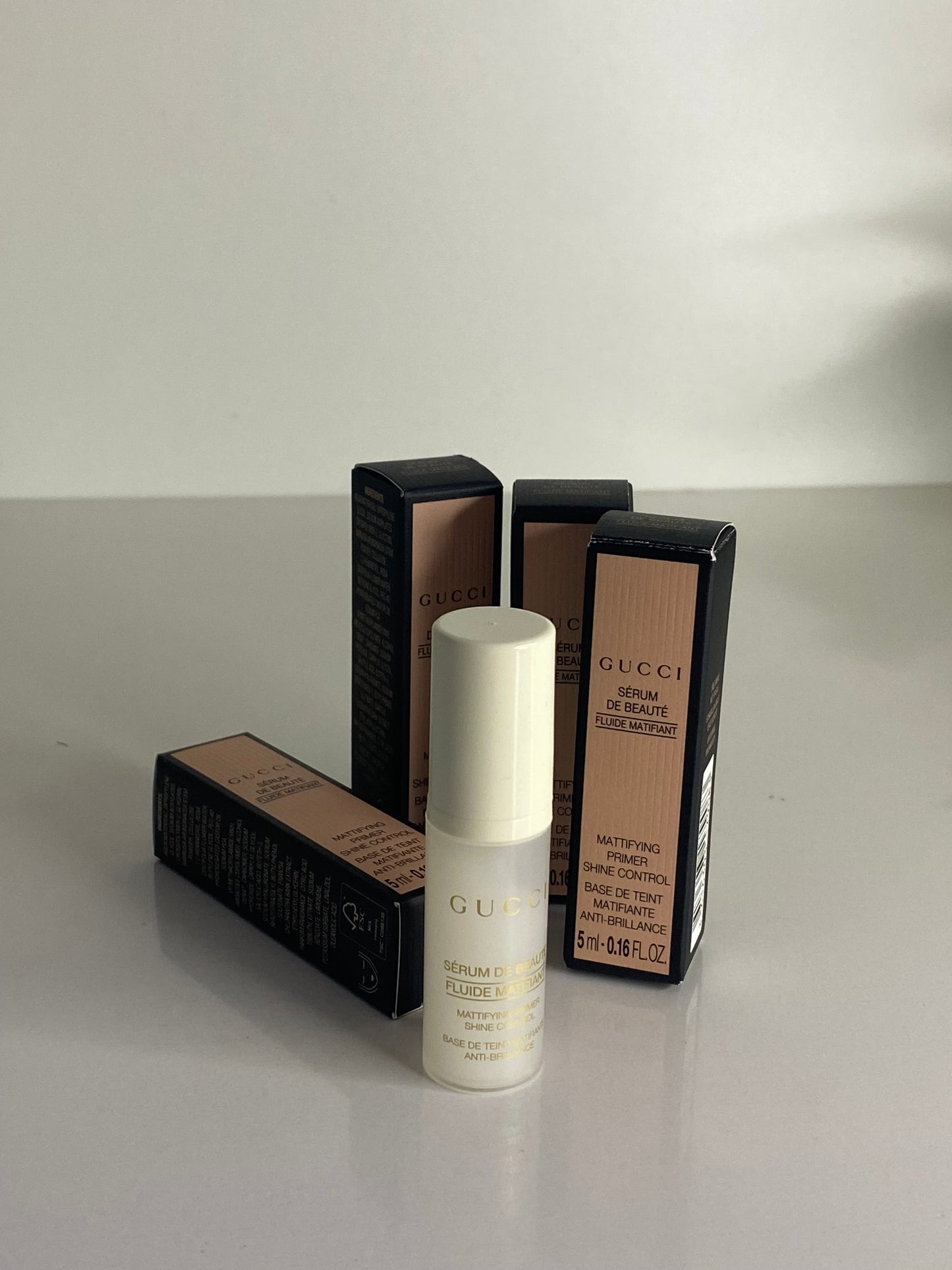 Gucci Serum - Mattifying Primer Shine Control