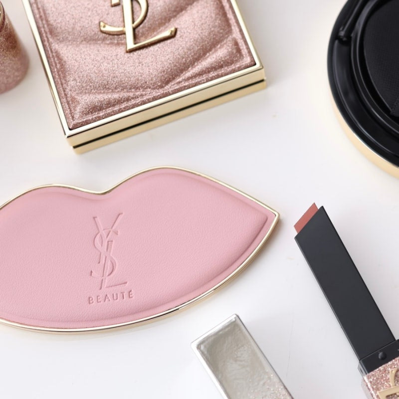 Lip Shape Mirror - Pink