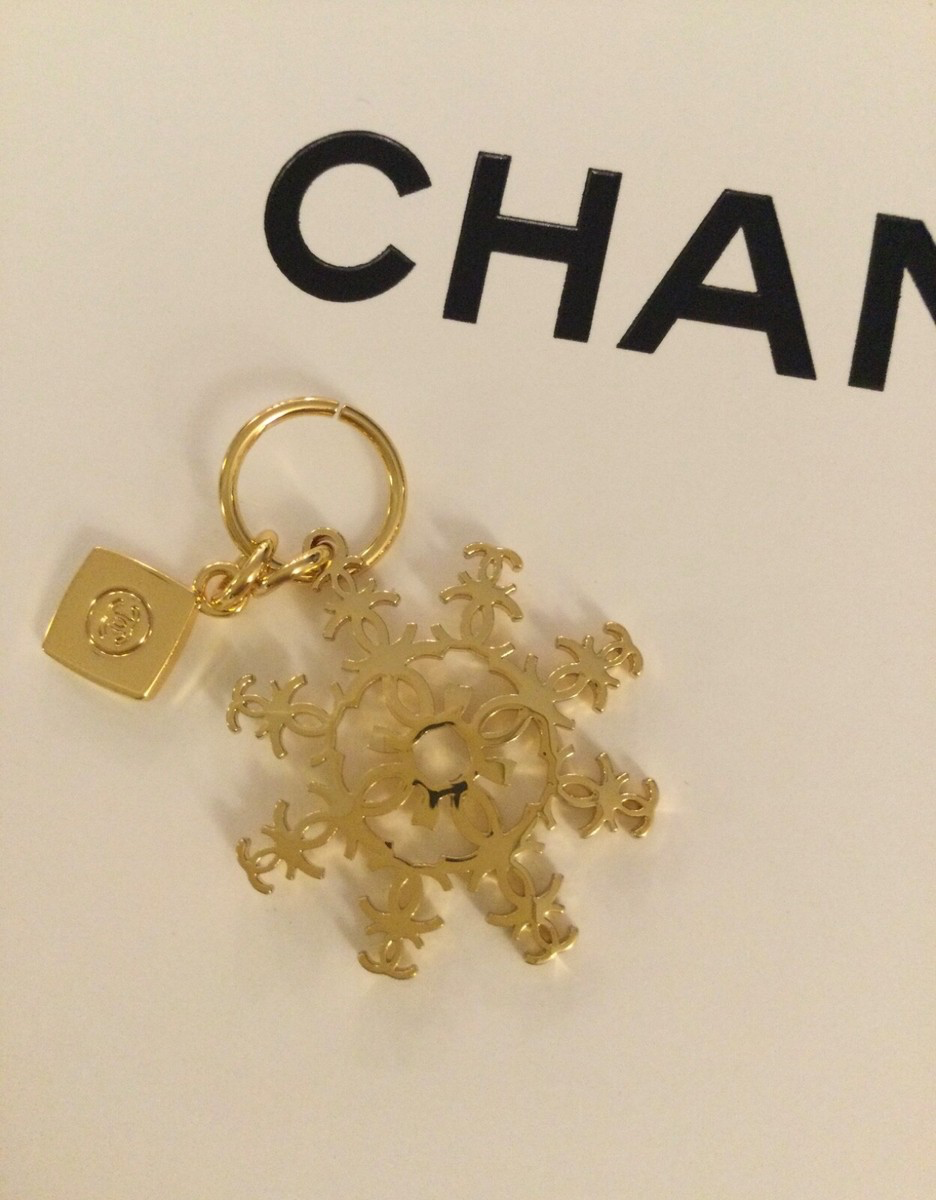 Gold Snowflake Charm 2024