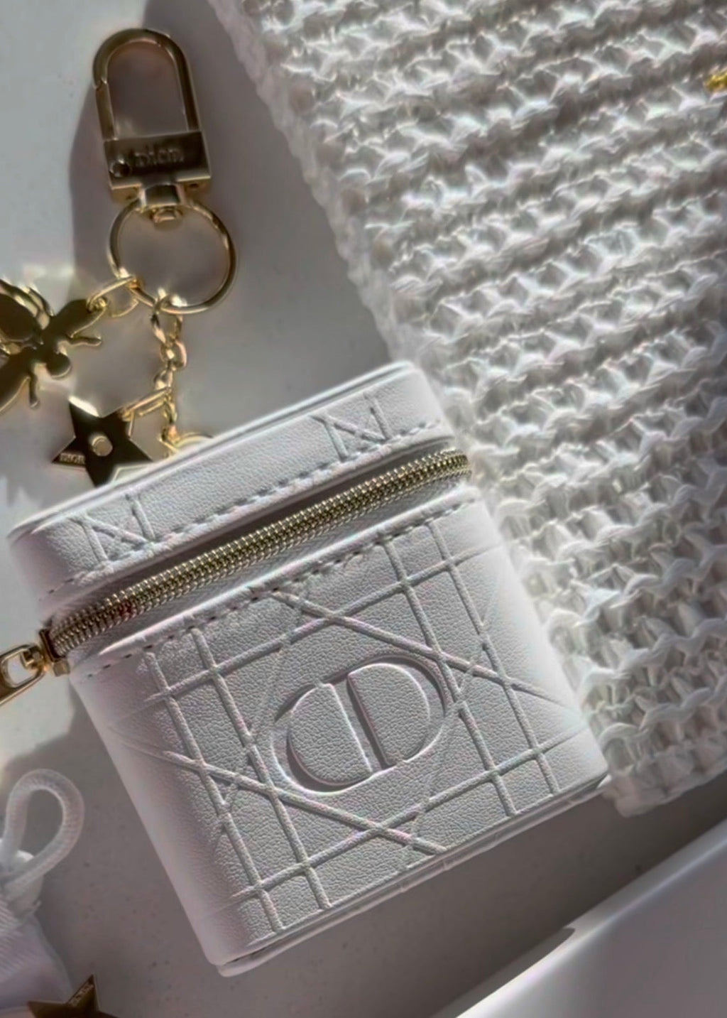 [Pre-Order] Mini Vanity Keychain Case & Mini Lipstick