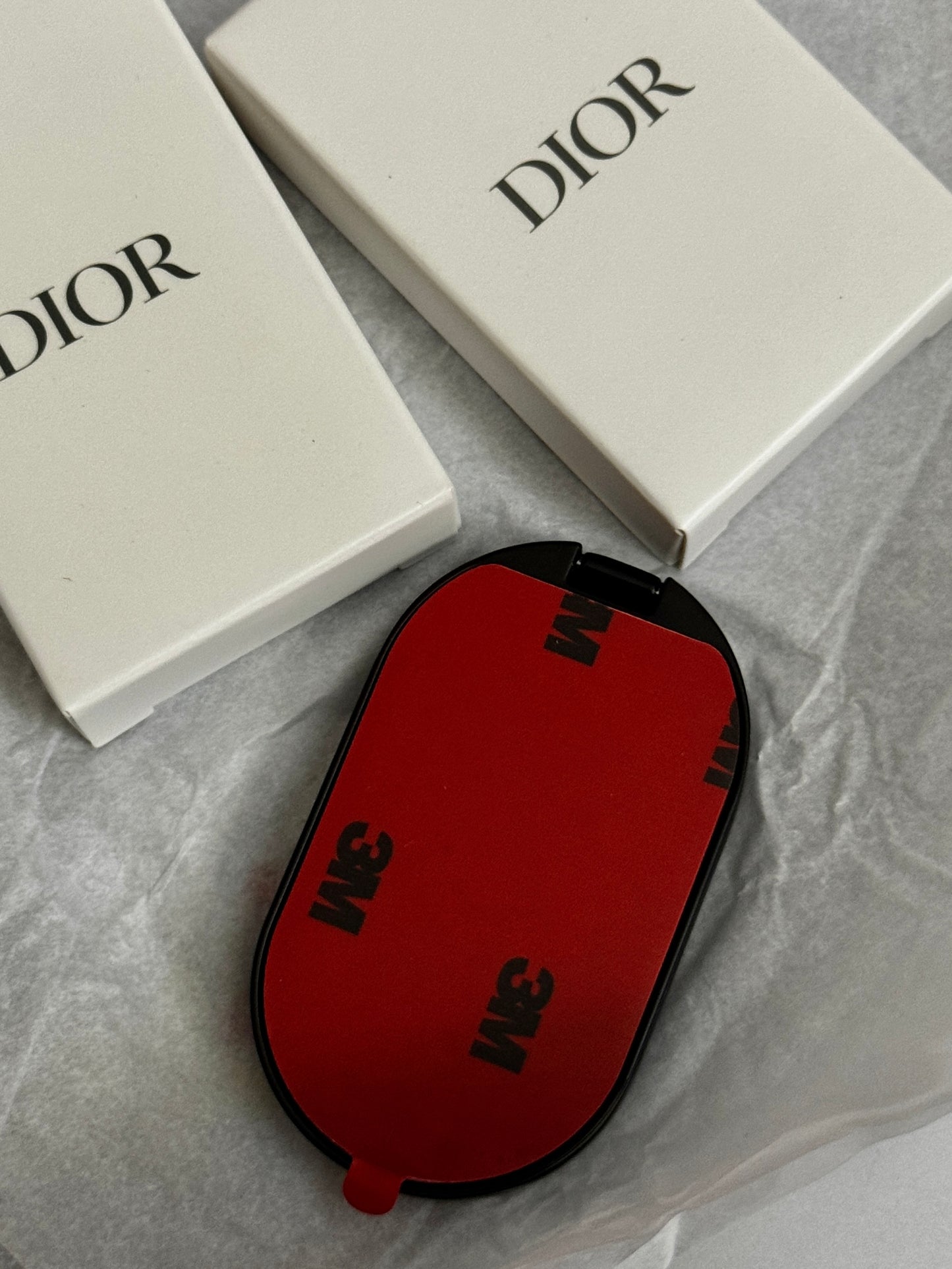 DIOR Beauty CD Logo Phone Ring Holder – Dual Mirror