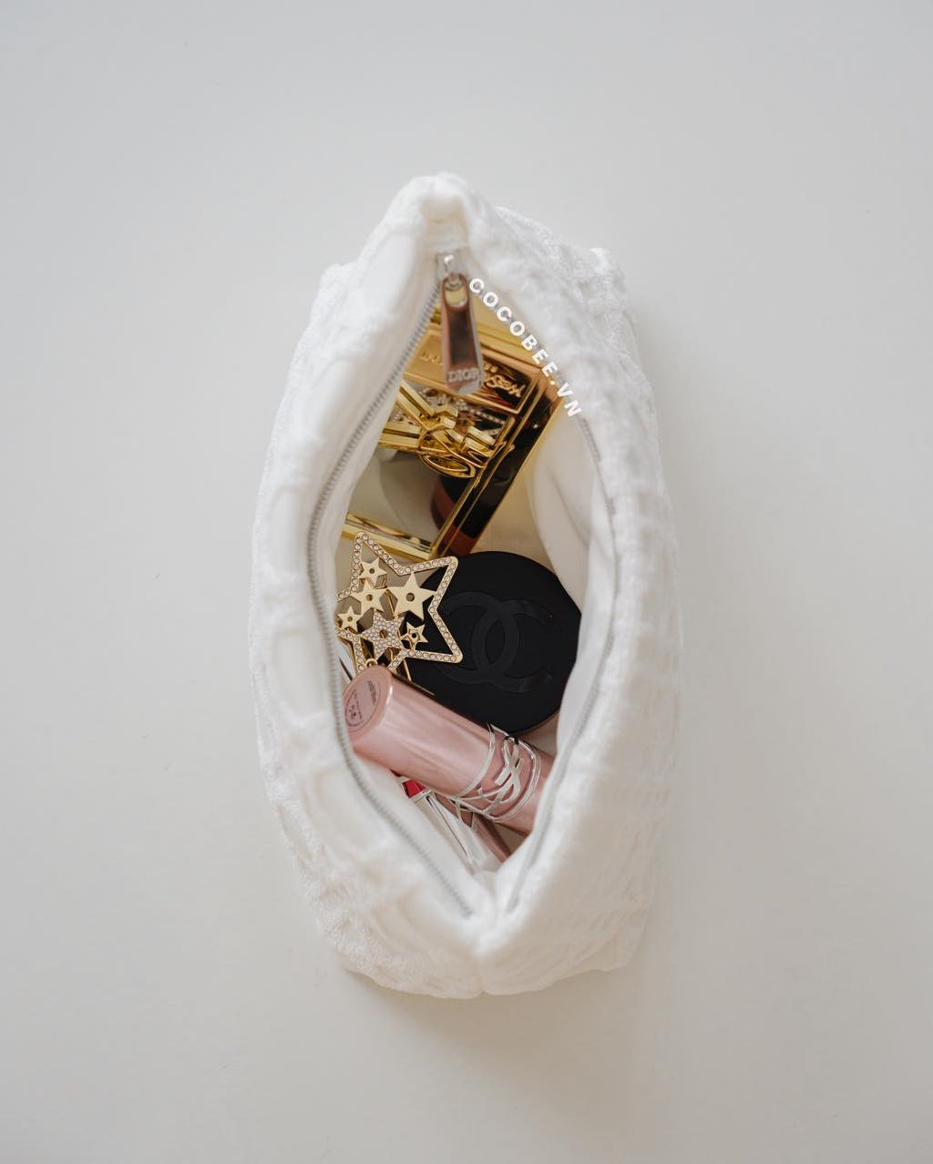 [Pre-Order] White pouch