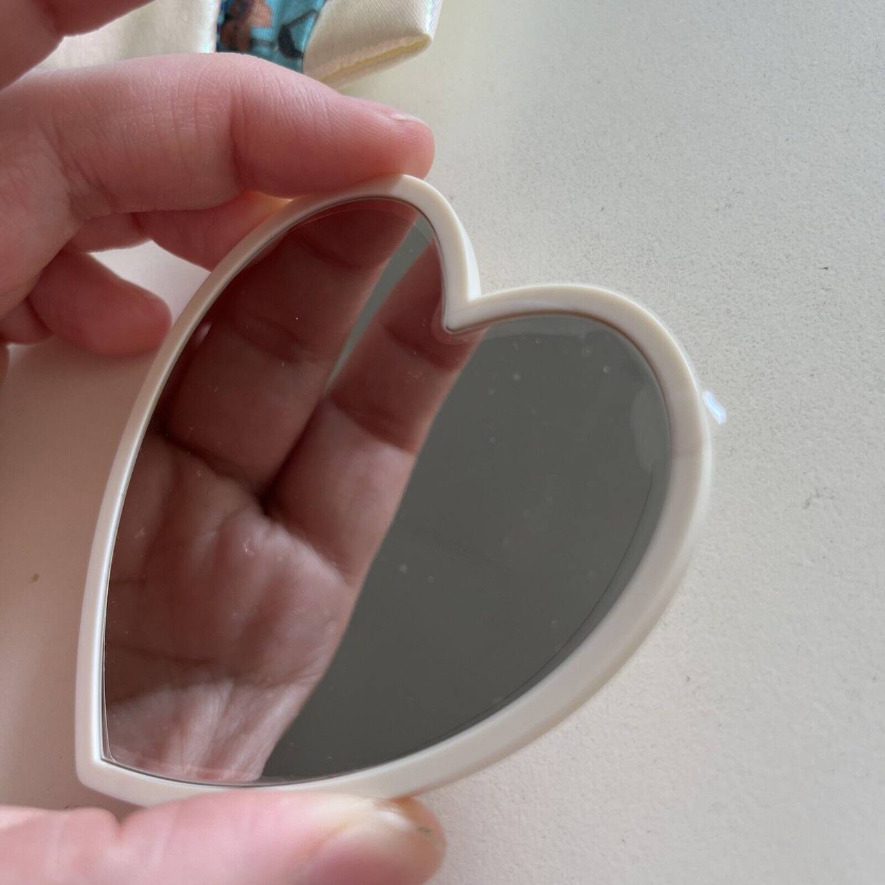 Pearlescent Heart Mirror with Silky Pouch